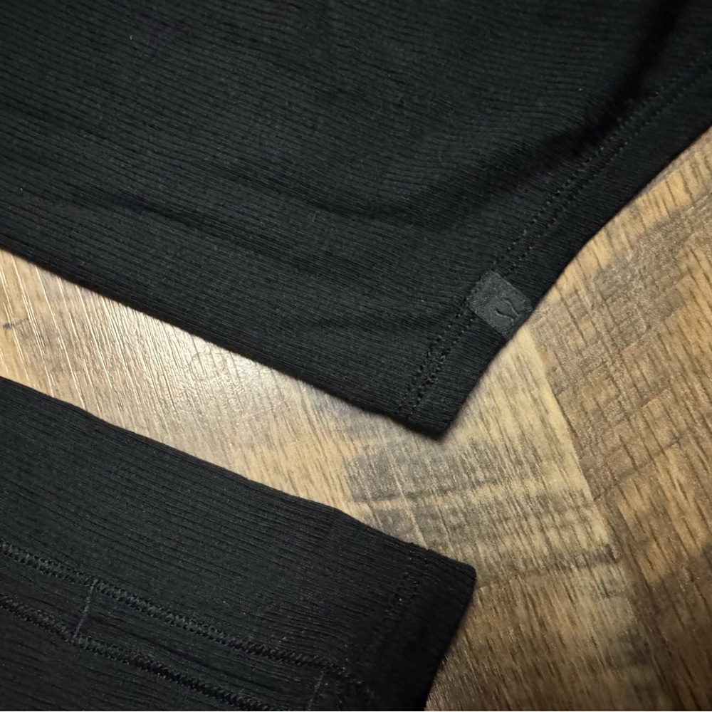 lululemon athletica Black Long Sleeve Turtleneck Top - Picture 4 of 6
